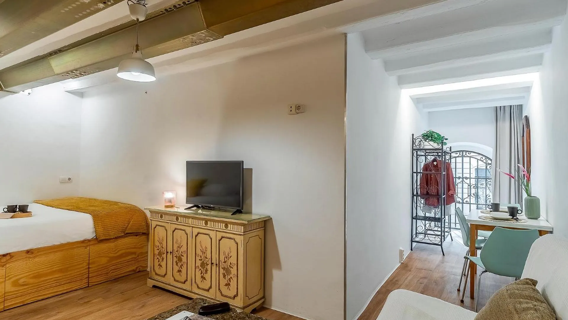 Ab Sant Antoni Studio Барселона