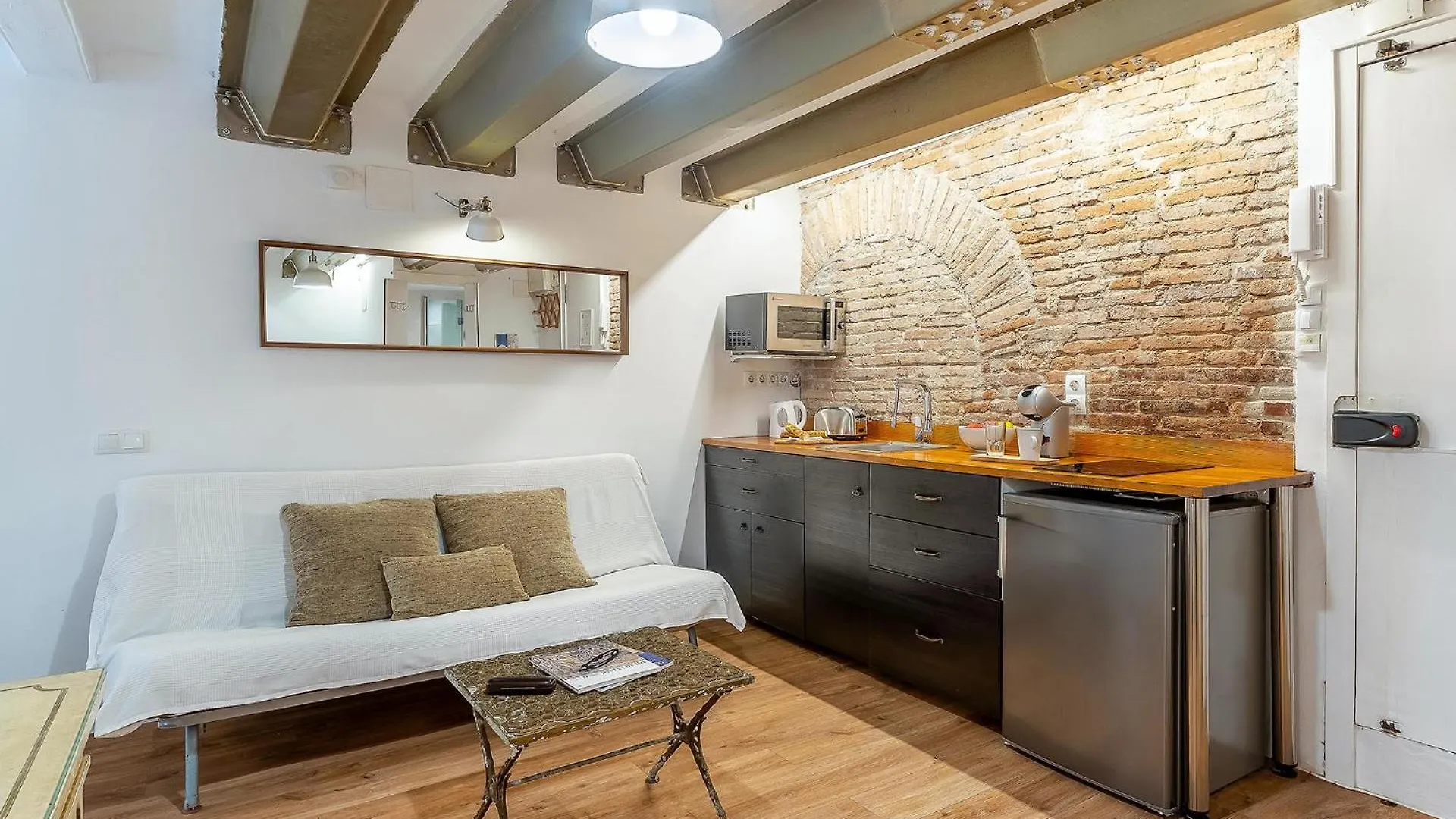 Ab Sant Antoni Studio Barcelona Spain