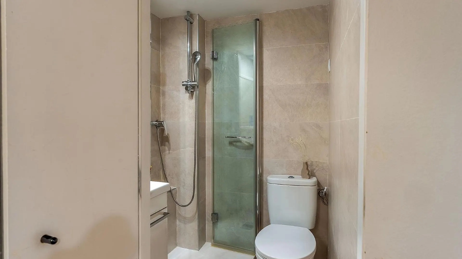 Ab Sant Antoni Studio Barcelona